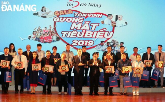 Đà Nẵng tôn vinh 22 tập thể, cá nhân tiêu biểu