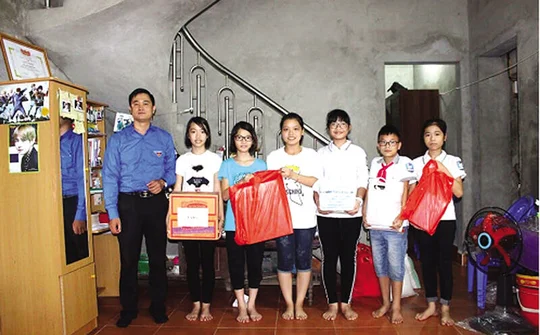 Thư viện gia đình, tâm huyết của một thầy giáo trẻ tại Bắc Ninh