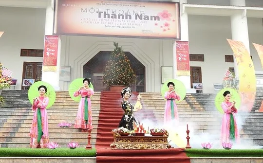 Nam Định: Khai mạc Chợ tết “Một thoáng Thành Nam”