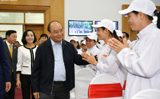 Thủ tướng thăm Công ty thực phẩm xuất khẩu Đồng Giao, Ninh Bình