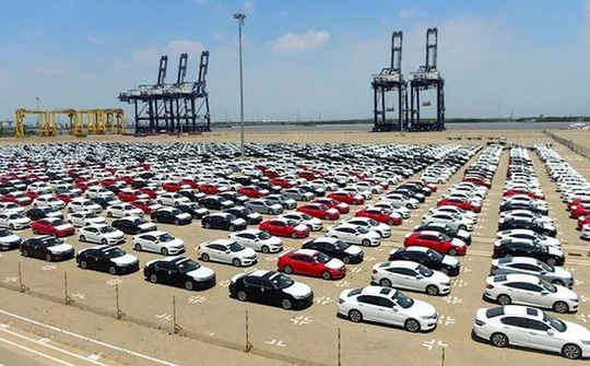 10.000 chiếc ô tô nhập khẩu nguyên chiếc về Việt Nam trong tháng 1/2019
