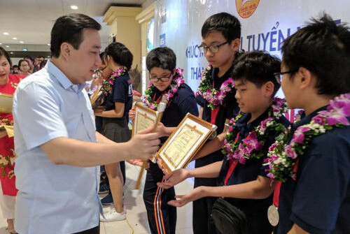 Giáo dục Việt Nam: Hồ hởi đón 'Vàng' đầu xuân