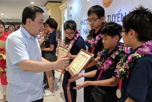 Giáo dục Việt Nam: Hồ hởi đón 'Vàng' đầu xuân