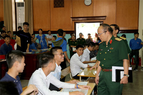 Các trường quân đội kiên quyết loại trả thí sinh không đủ tiêu chuẩn