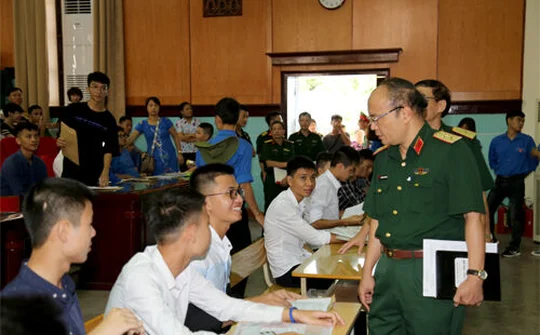 Các trường quân đội kiên quyết loại trả thí sinh không đủ tiêu chuẩn