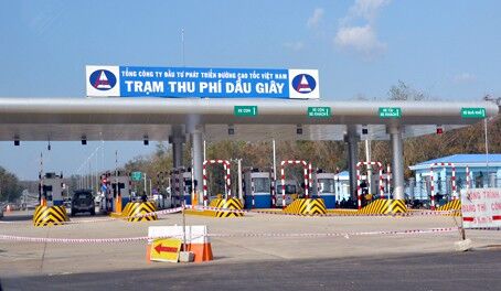 Kiểm tra đột xuất việc thu phí tại trạm Dầu Giây sau vụ cướp