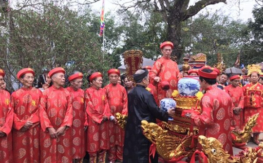 Lễ hội Đền Trần Nam Định: Độc đáo Nghi lễ “Rước nước – Tế cá”