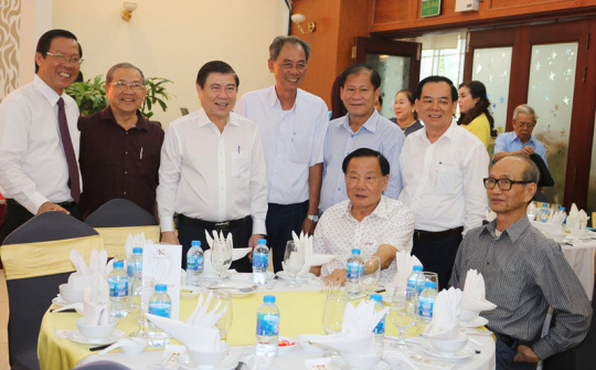 Tự hào người con quê hương Đồng khởi