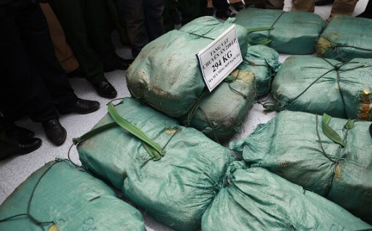 Hà Tĩnh: Bắt đối tượng vận chuyển 300kg ma túy xuyên quốc gia