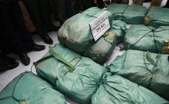 Hà Tĩnh: Bắt đối tượng vận chuyển 300kg ma túy xuyên quốc gia