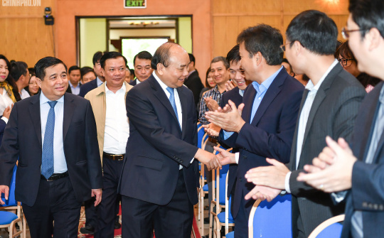 Thủ tướng đặt 5 bài toán lớn cho 'tổng tham mưu' về kinh tế - xã hội