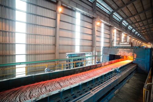 Cổ phiếu ngành thép đua nhau tăng giá