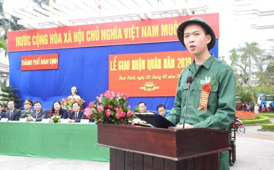 Tp Nam Định tổ chức Lễ giao nhận quân năm 2019