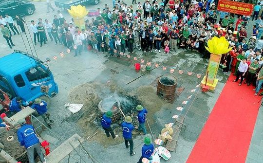 Hải Dương: Lễ đúc chuông chùa Côn Sơn