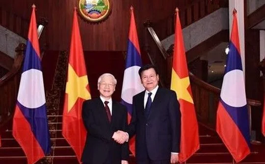 Vun đắp mối quan hệ đặc biệt Việt – Lào "trong bất kỳ hoàn cảnh nào"