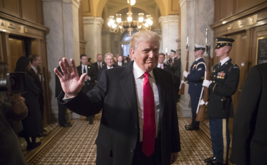 Tổng thống Mỹ Donald Trump thông báo lịch trình tới Hà Nội