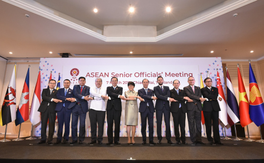 Thành lập Mạng lưới các hội, tổ chức về ASEAN