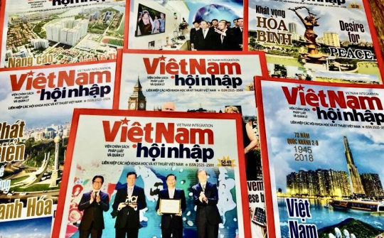 Phát triển tạp chí Việt Nam Hội nhập theo mô hình truyền thông đa phương tiện