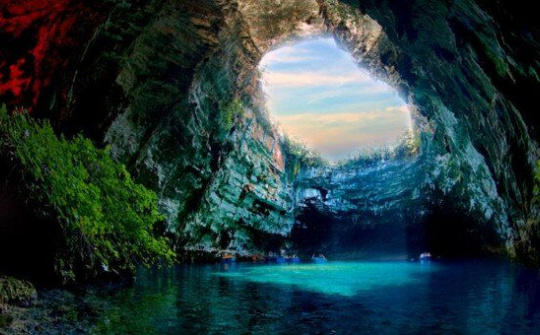 Sơn Đoòng - một trong 11 điểm du lịch tuyệt vời nhất trên thế giới