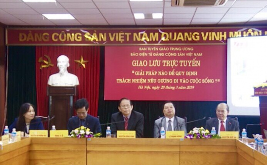 Cán bộ, đảng viên nếu thấy không xứng đáng thì nên từ chức