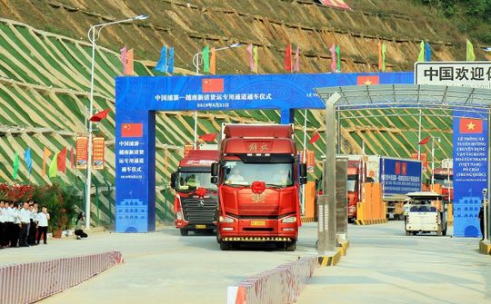 Thông xe đường chuyên dụng vận tải hàng hóa Cửa khẩu Tân Thanh (Việt Nam) - Pò Chài (Trung Quốc)