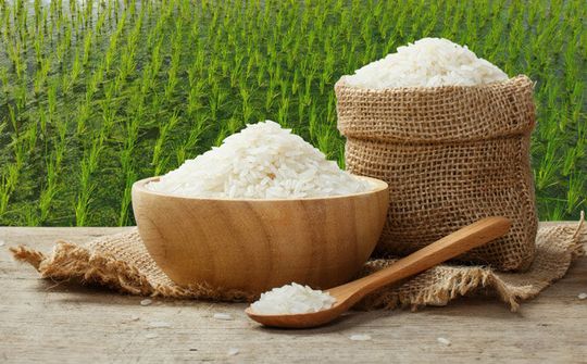 Gạo Việt 'đua' với gạo Thái, Ấn Độ, Campuchia thế nào?