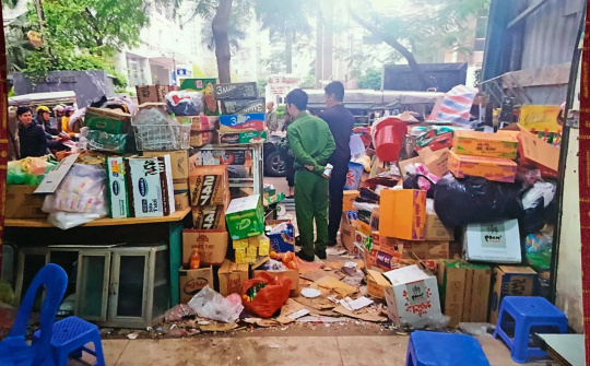 Quận Thanh Xuân – HN: Từ việc cho thuê đất công không minh bạch đến việc gây bất ổn cho người kinh doanh