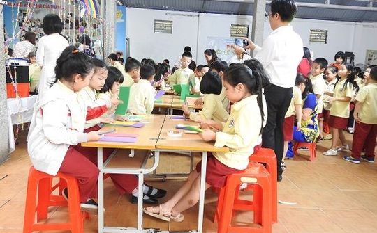 Trường TH Phạm Hồng Thái (Nam Định): Tưng bừng Ngày hội STEM