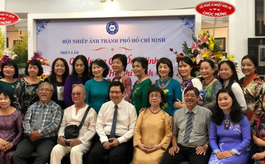 Khai mạc triển lãm ảnh “Quê hương qua ống kính nhiếp ảnh nữ TPHCM”