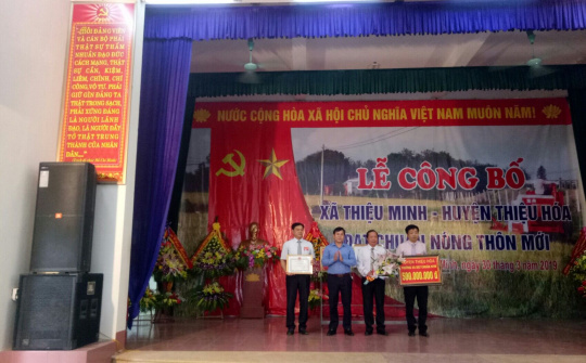 Thanh Hóa: Thiệu Minh đón nhận xã đạt chuẩn nông thôn mới
