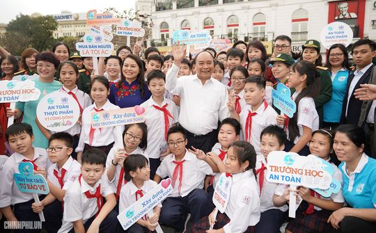 Thủ tướng dự Lễ phát động "Năm An toàn cho phụ nữ và trẻ em"