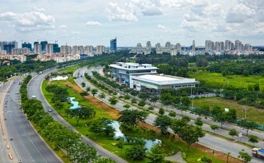 Luật Đất đai năm 2013: Đã đến lúc cần thay "tấm áo hẹp"