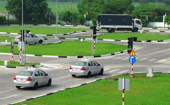 Yêu cầu siết chặt việc đào tạo, sát hạch, cấp giấy phép lái xe