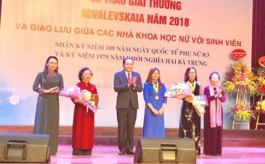 Tập thể nhà khoa học nữ chưa từng nghĩ đến hai từ 'bỏ cuộc'