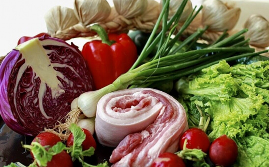 Sống "sạch" sao mà khó!