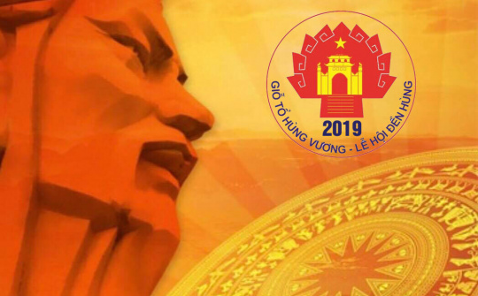 Từ Đền Hùng nhìn ra biển cả