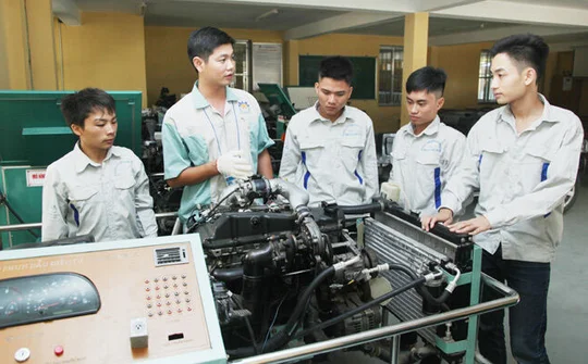 Ưu tiên đào tạo nghề, sử dụng lao động tại chỗ