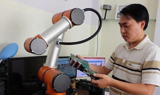 3C với việc chế tạo thiết bị thông minh hỗ trợ sản xuất