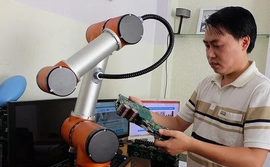 3C với việc chế tạo thiết bị thông minh hỗ trợ sản xuất