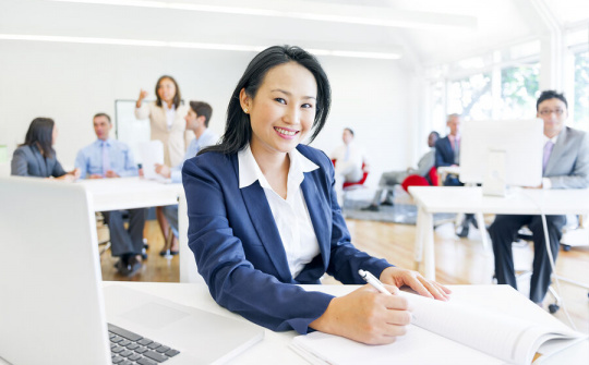 Bỏ chuyên viên cao cấp để xếp lương theo vị trí việc làm?