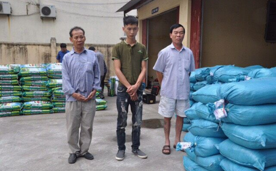 Hải Dương: Tạm giữ hình sự 2 đối tượng mua bán trái phép tiền chất thuốc nổ