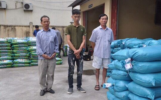 Hải Dương: Tạm giữ hình sự 2 đối tượng mua bán trái phép tiền chất thuốc nổ
