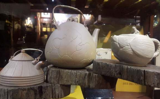 Gốm Hương Sa kết tinh văn hóa Hà Nội – Huế ra mắt công chúng tại Festival