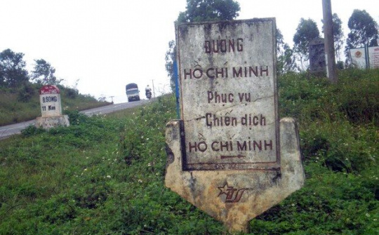 Tuyên truyền kỷ niệm 60 năm Ngày mở đường Hồ Chí Minh - Ngày truyền thống bộ đội Trường Sơn