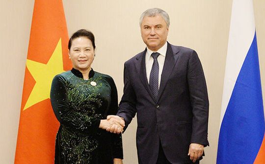 Chủ tịch Quốc hội Nguyễn Thị Kim Ngân hội kiến Chủ tịch Đuma Quốc gia Nga