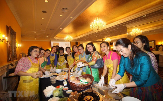 Ẩm thực Việt Nam thu hút bạn bè ASEAN tại Malaysia