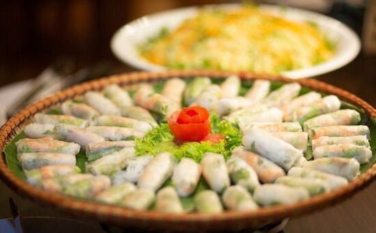 Sun World Danang Wonders tung combo hấp dẫn chỉ 199.000 đồng: Ăn buffet xả láng, miễn phí vé vào cửa