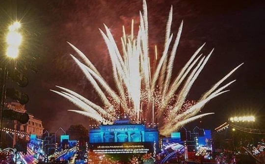 Lễ hội hoa phượng đỏ Hải Phòng 2019 lung linh huyền ảo