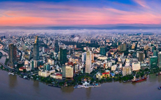 Fitch nâng tín nhiệm quốc gia của Việt Nam lên Tích cực