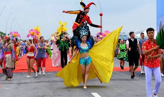 Chất như lễ hội âm nhạc, nghệ thuật Sun Dance Festival Hạ Long